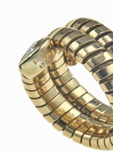 Bulgari. Anello con diamante taglio goccia  - Asta Fine jewels - Associazione Nazionale - Case d'Asta italiane