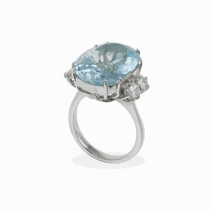 Anello con acquamarina e diamanti  - Asta Fine jewels - Associazione Nazionale - Case d'Asta italiane