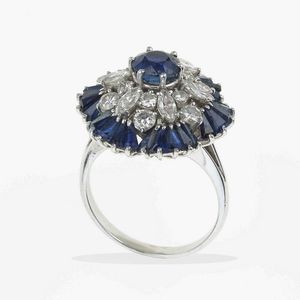 Anello con zaffiri e diamanti taglio brillante e navette  - Asta Fine jewels - Associazione Nazionale - Case d'Asta italiane