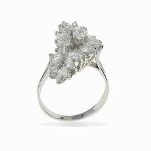 Anello con diamanti taglio navetta per ct 2.70 circa  - Asta Fine jewels - Associazione Nazionale - Case d'Asta italiane