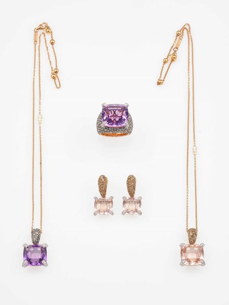 Modello Dolcevita. Lotto composto da due pendenti, un anello ed un paio di orecchini con ametiste, morganiti, diamanti bianchi e diamanti brown  - Asta Gioielli Contemporanei - Associazione Nazionale - Case d'Asta italiane