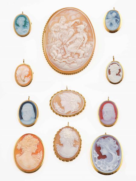 Lotto composto da undici cammei  - Asta Gioielli Contemporanei - Associazione Nazionale - Case d'Asta italiane