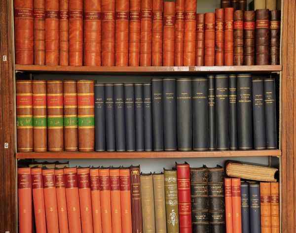 Una biblioteca del '900 di un accanito lettore di classici La biblioteca di campagna di uno studioso del secolo scorso  - Asta Libri Antichi e Rari. Incisioni - Associazione Nazionale - Case d'Asta italiane