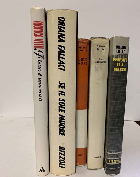 Oriana Fallaci - Monica Vitti : Cinque volumi con dedica autografa Il sesso inutile. Viaggio intorno alla donna, Rizzoli, Milano, prima edizione 1961  - Asta Libri Antichi e Rari. Incisioni - Associazione Nazionale - Case d'Asta italiane