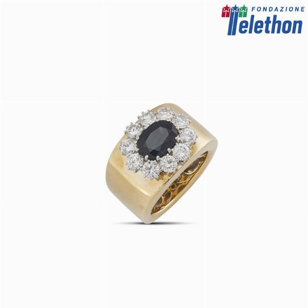 GRANDE ANELLO FLOREALE CON ZAFFIRO E DIAMANTI  - Asta Gioielli - Associazione Nazionale - Case d'Asta italiane