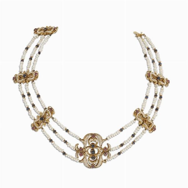 GIROCOLLO CON PERLE E PIETRE DI COLORE  - Asta Gioielli - Associazione Nazionale - Case d'Asta italiane