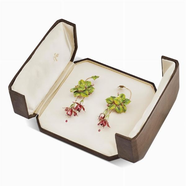 ROMOLO GRASSI GRANDI ORECCHINI PENDENTI A TRALCI FIORITI  - Asta Gioielli - Associazione Nazionale - Case d'Asta italiane