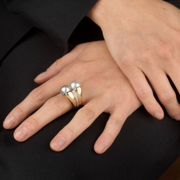 ANELLO CON PERLE E DIAMANTI  - Asta Gioielli - Associazione Nazionale - Case d'Asta italiane