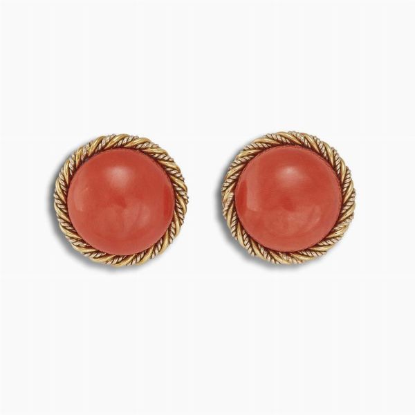 BULGARI PAIO DI ORECCHINI CON CORALLO  - Asta Gioielli - Associazione Nazionale - Case d'Asta italiane