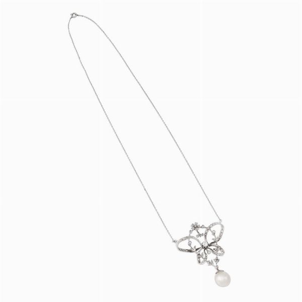 COLLANA CON PERLA NATURALE E DIAMANTI  - Asta Gioielli - Associazione Nazionale - Case d'Asta italiane