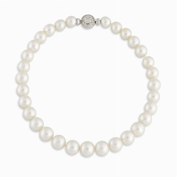 COLLANA DI PERLE CON DIAMANTI  - Asta Gioielli - Associazione Nazionale - Case d'Asta italiane