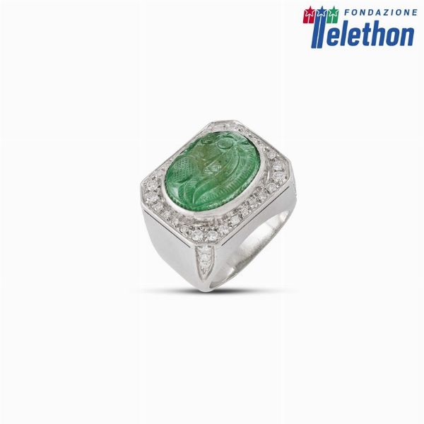 ANELLO CON SMERALDO E DIAMANTI  - Asta Gioielli - Associazione Nazionale - Case d'Asta italiane