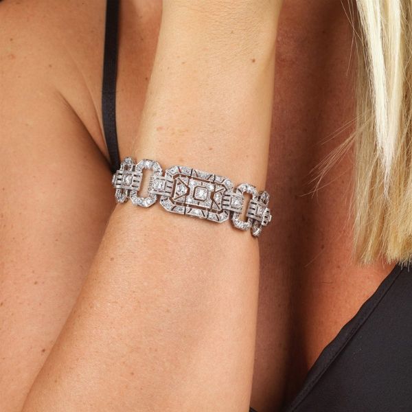BRACCIALE A FASCIA CON DIAMANTI  - Asta Gioielli - Associazione Nazionale - Case d'Asta italiane