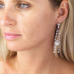 PAIO DI ORECCHINI PENDENTI CON PERLE RUBINI E DIAMANTI  - Asta Gioielli - Associazione Nazionale - Case d'Asta italiane