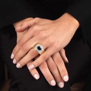 GRANDE ANELLO FLOREALE CON ZAFFIRO E DIAMANTI  - Asta Gioielli - Associazione Nazionale - Case d'Asta italiane
