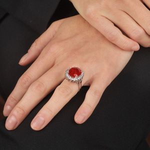 ANELLO FLOREALE CON RUBINO BIRMANO E DIAMANTI  - Asta Gioielli - Associazione Nazionale - Case d'Asta italiane