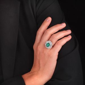 ANELLO CON SMERALDO E DIAMANTI  - Asta Gioielli - Associazione Nazionale - Case d'Asta italiane