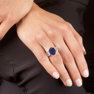 ANELLO CON ZAFFIRO E DIAMANTI  - Asta Gioielli - Associazione Nazionale - Case d'Asta italiane