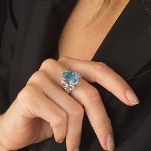 ANELLO CON ACQUAMARINA E DIAMANTI  - Asta Gioielli - Associazione Nazionale - Case d'Asta italiane