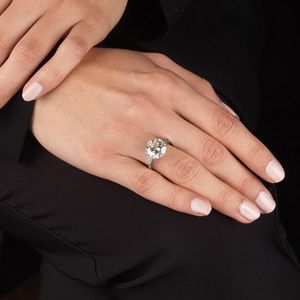 ANELLO CON DIAMANTI  - Asta Gioielli - Associazione Nazionale - Case d'Asta italiane