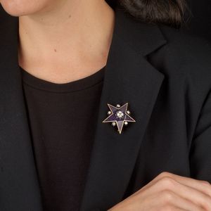 SPILLA A FORMA DI STELLA CON DIAMANTI  - Asta Gioielli - Associazione Nazionale - Case d'Asta italiane