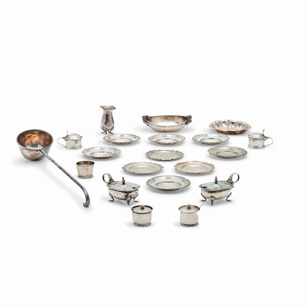 Venti oggetti in argento  - Asta Gioielli - Associazione Nazionale - Case d'Asta italiane