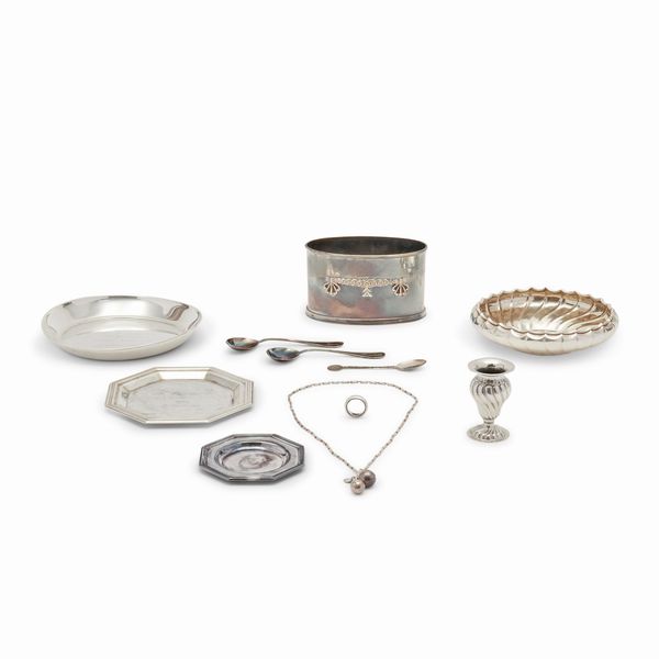 Undici oggetti in argento, Italia, XX secolo  - Asta Gioielli - Associazione Nazionale - Case d'Asta italiane