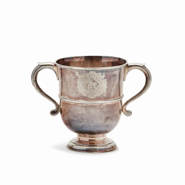 Coppa in argento, Londra XVIII secolo  - Asta Gioielli - Associazione Nazionale - Case d'Asta italiane
