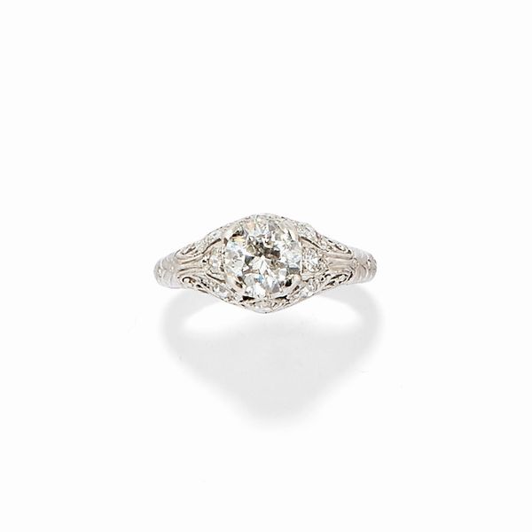 Anello in platino e diamanti, 1920 circa  - Asta Gioielli - Associazione Nazionale - Case d'Asta italiane