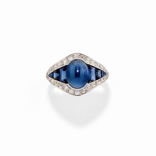 Anello in platino, zaffiri e diamanti  - Asta Gioielli - Associazione Nazionale - Case d'Asta italiane