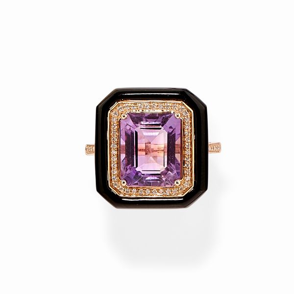 Anello in oro rosso 18k, ametista, diamanti e onice  - Asta Gioielli - Associazione Nazionale - Case d'Asta italiane