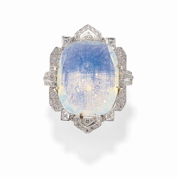 Anello in oro bianco 18k, diamanti e opale sintetico  - Asta Gioielli - Associazione Nazionale - Case d'Asta italiane
