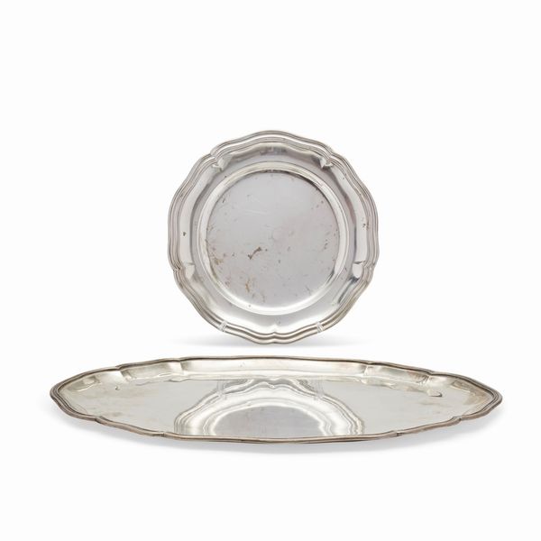 Vassoio e piatto in argento, Italia, XX secolo  - Asta Gioielli - Associazione Nazionale - Case d'Asta italiane