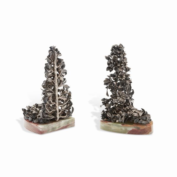 Due ferma libri in argento e marmo, Italia XX secolo  - Asta Gioielli - Associazione Nazionale - Case d'Asta italiane