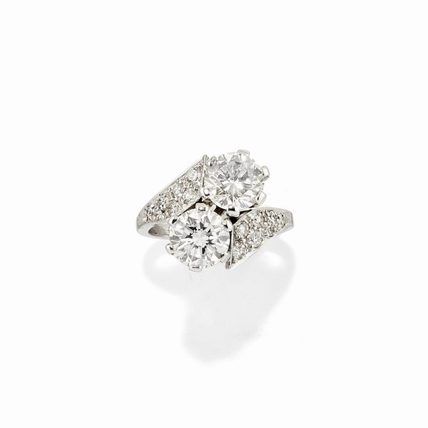 Anello in oro bianco 18k e diamanti  - Asta Gioielli - Associazione Nazionale - Case d'Asta italiane