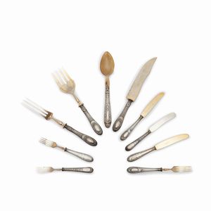 Broggi - Tre servizi di posate e quattro serviti in argento, Italia XX secolo