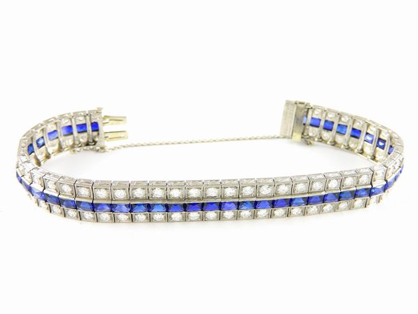 Bracciale in oro bianco, diamanti e pietre blu  - Asta Gioielli e Orologi - Associazione Nazionale - Case d'Asta italiane