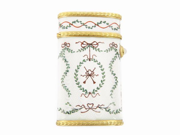 Portasigarette in oro giallo e argento con pietra di luna e smalto bianco  - Asta Gioielli e Orologi - Associazione Nazionale - Case d'Asta italiane
