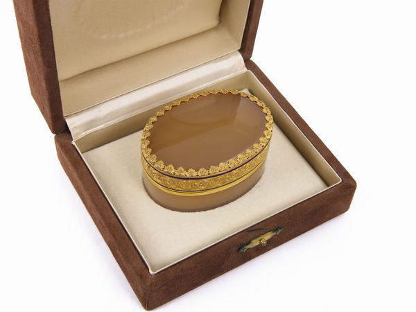 Scatola in agata, oro giallo e argento con diamanti  - Asta Gioielli e Orologi - Associazione Nazionale - Case d'Asta italiane