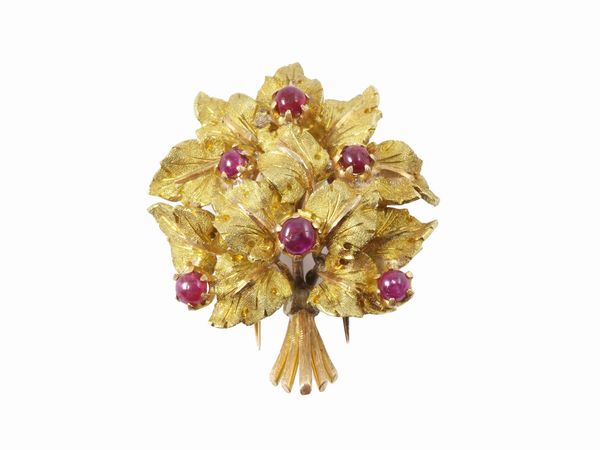 Spilla Mario Buccellati in oro giallo e rosa con rubini  - Asta Gioielli e Orologi - Associazione Nazionale - Case d'Asta italiane