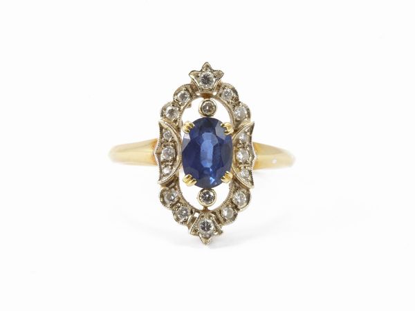 Anello in oro bianco e giallo con diamanti e zaffiro  - Asta Gioielli e Orologi - Associazione Nazionale - Case d'Asta italiane