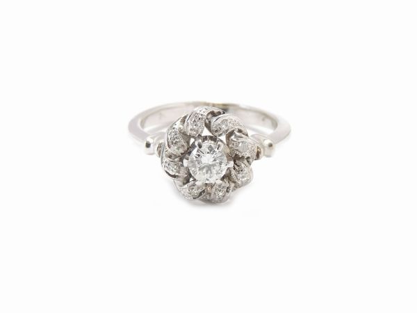 Anello in oro bianco con diamanti  - Asta Gioielli e Orologi - Associazione Nazionale - Case d'Asta italiane