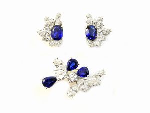 Demi parure Cusi spilla ed orecchini in platino, diamanti e zaffiri  - Asta Gioielli e Orologi - Associazione Nazionale - Case d'Asta italiane