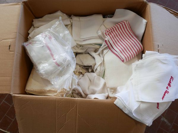 Lotto di quattro scatole  - Asta Dimore italiane | Cambi Time - Associazione Nazionale - Case d'Asta italiane