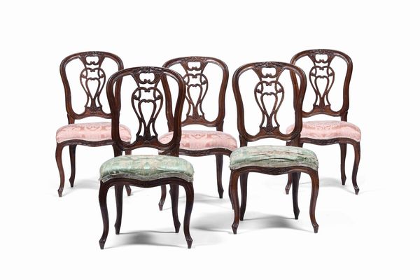 Cinque sedie in legno intagliato. XVIII secolo  - Asta Dimore italiane | Cambi Time - Associazione Nazionale - Case d'Asta italiane