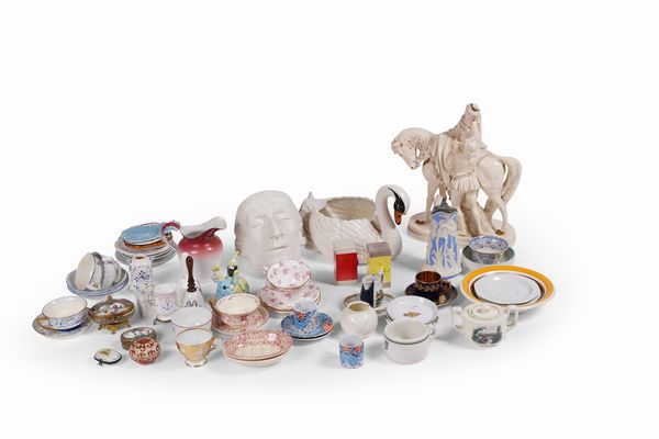 Lotto di oggetti in porcellana  - Asta Dimore italiane | Cambi Time - Associazione Nazionale - Case d'Asta italiane