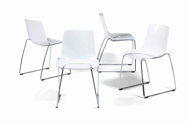 Quattro sedie in metallo e plastica, XX secolo  - Asta Dimore italiane | Cambi Time - Associazione Nazionale - Case d'Asta italiane