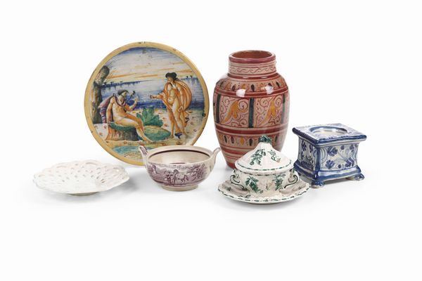 Sei diversi oggetti in maiolica e terraglia<BR>XVIII - XX secolo  - Asta Dimore italiane | Cambi Time - Associazione Nazionale - Case d'Asta italiane