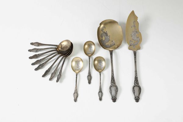 Insieme di 11 cucchiaini in argento e due posate da portata, Russia  - Asta Dimore italiane | Cambi Time - Associazione Nazionale - Case d'Asta italiane