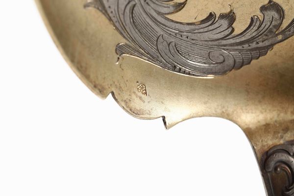 Insieme di 11 cucchiaini in argento e due posate da portata, Russia  - Asta Dimore italiane | Cambi Time - Associazione Nazionale - Case d'Asta italiane